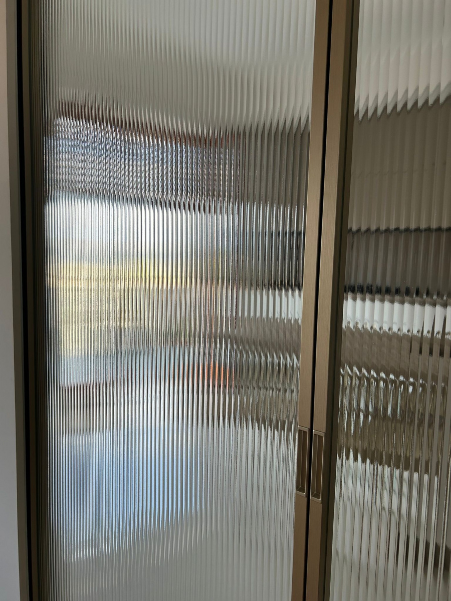 SHINE Oro spazzolato + Flutes glass (ARREDA)