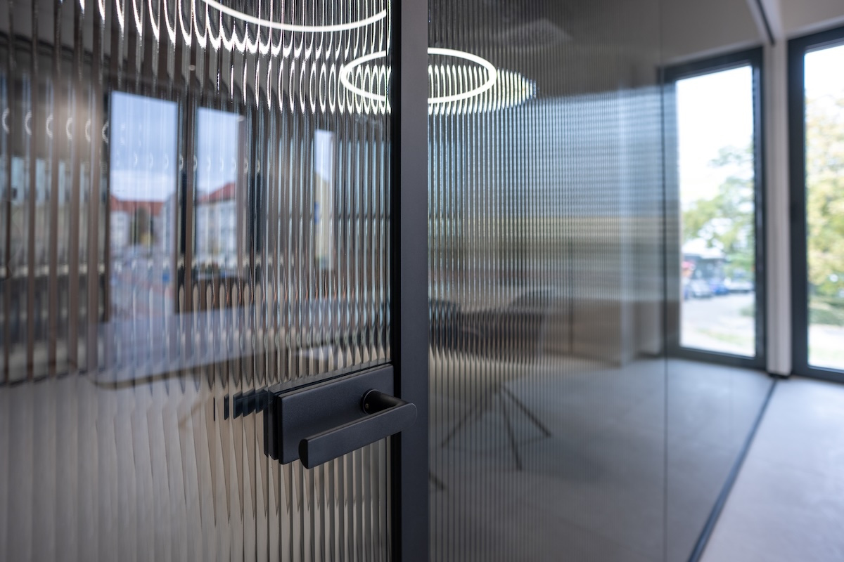 Palermo black + Flutes gray