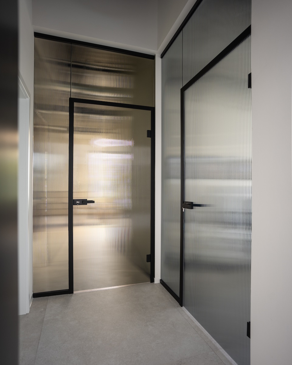 Palermo black + Flutes gray