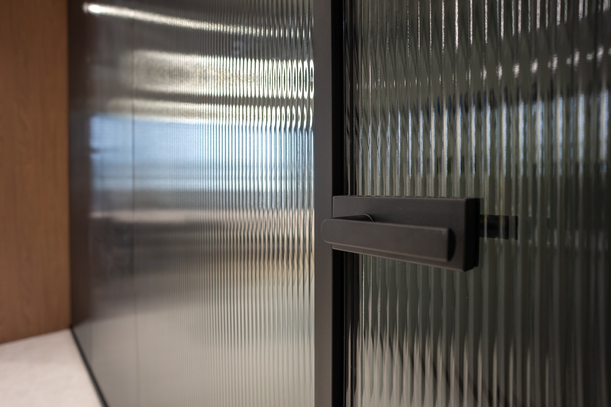 Palermo black + Flutes gray